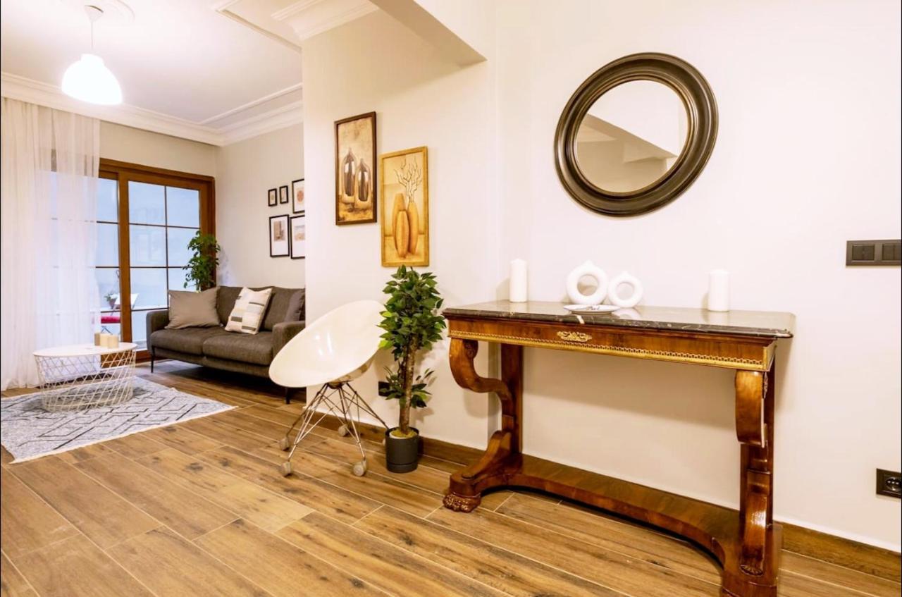 Spacious And Comfy 2Br In The Heart Of Cihangir Apartment Истанбул Екстериор снимка